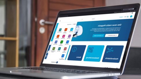 0_mebis_Banner_gespiegelt